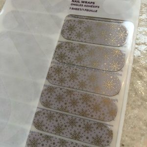Champagne frost- Retired Jamberry nail wraps
